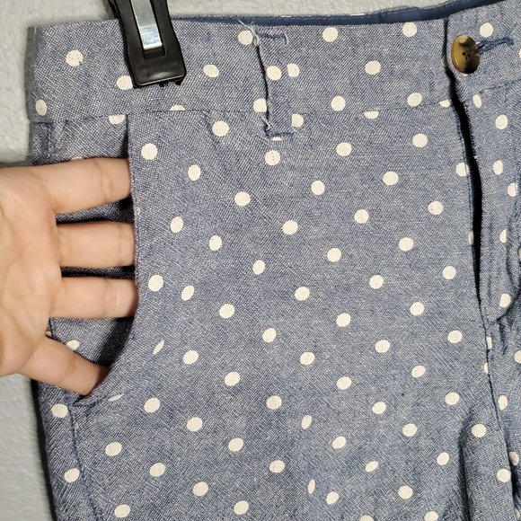 Old Navy Mid-Rise Everyday Linen-Blend Blue Polka Dot Shorts, 8 - Picture 3 of 6